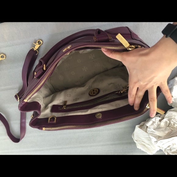 Tory Burch Robinson double zip tote - Picture 5 of 7